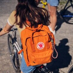 FJÄLLRÄVEN Fjällräven Kånken Laptop 17" Rugzak - Cobalt Blue -Buitensport Winkel fjaellraeven kanken 17 laptop rucksack 3 1328525