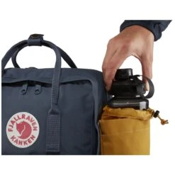FJÄLLRÄVEN Fjällräven Kånken Fleszak - Fog -Buitensport Winkel fjaellraeven kanken bottle pocket navy 6 935077 1548249