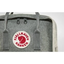 FJÄLLRÄVEN Fjällräven Kanken Re-Wool Laptop 15" Rugzak - Red-black -Buitensport Winkel fjaellraeven kanken re wool laptop 15 backpack granite grey 12 1025452
