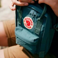 FJÄLLRÄVEN Fjällräven Kånken Sling Schoudertas 2.5L - Ultramarine -Buitensport Winkel fjaellraeven kanken sling bag ultramarine 9 1420116