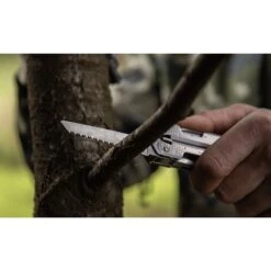 Leatherman Free P4 21-in-1 Multitool - Gray Nylon -Buitensport Winkel leatherman free p4 21 in 1 multi tool gray nylon 1 1 1001827