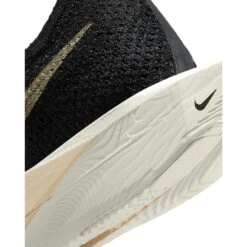 Nike Vaporfly 3 Hardloopschoenen Heren - Black/black/oatmeal/metallic Gold Grain DV4129-001 15 Nike Vaporfly 3 Hardloopschoenen Heren - Black/black/oatmeal/metallic Gold Grain DV4129-001 -Buitensport Winkel nike vaporfly 3 running shoes men black black oatmeal metallic gold 4 1566465