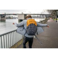 Osprey Quasar 26 Rugzak - Silver Lining/Tunnel Vision Pop -Buitensport Winkel osprey quasar 26 6 1379741