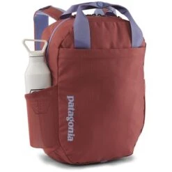 Patagonia Atom Tote Pack 20L - Black -Buitensport Winkel patagonia atom tote pack 20l rosehip3 1153955