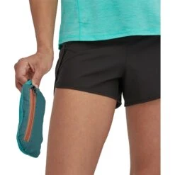 Patagonia Ultralight Black Hole Mini 1L Riemtas - Patchwork: Belay Blue -Buitensport Winkel patagonia ultralight black hole mini 1l hip pack patchwork obsidian plum 7 1549562